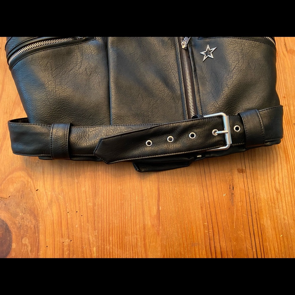 Faux leather vest - Picture 11 of 15